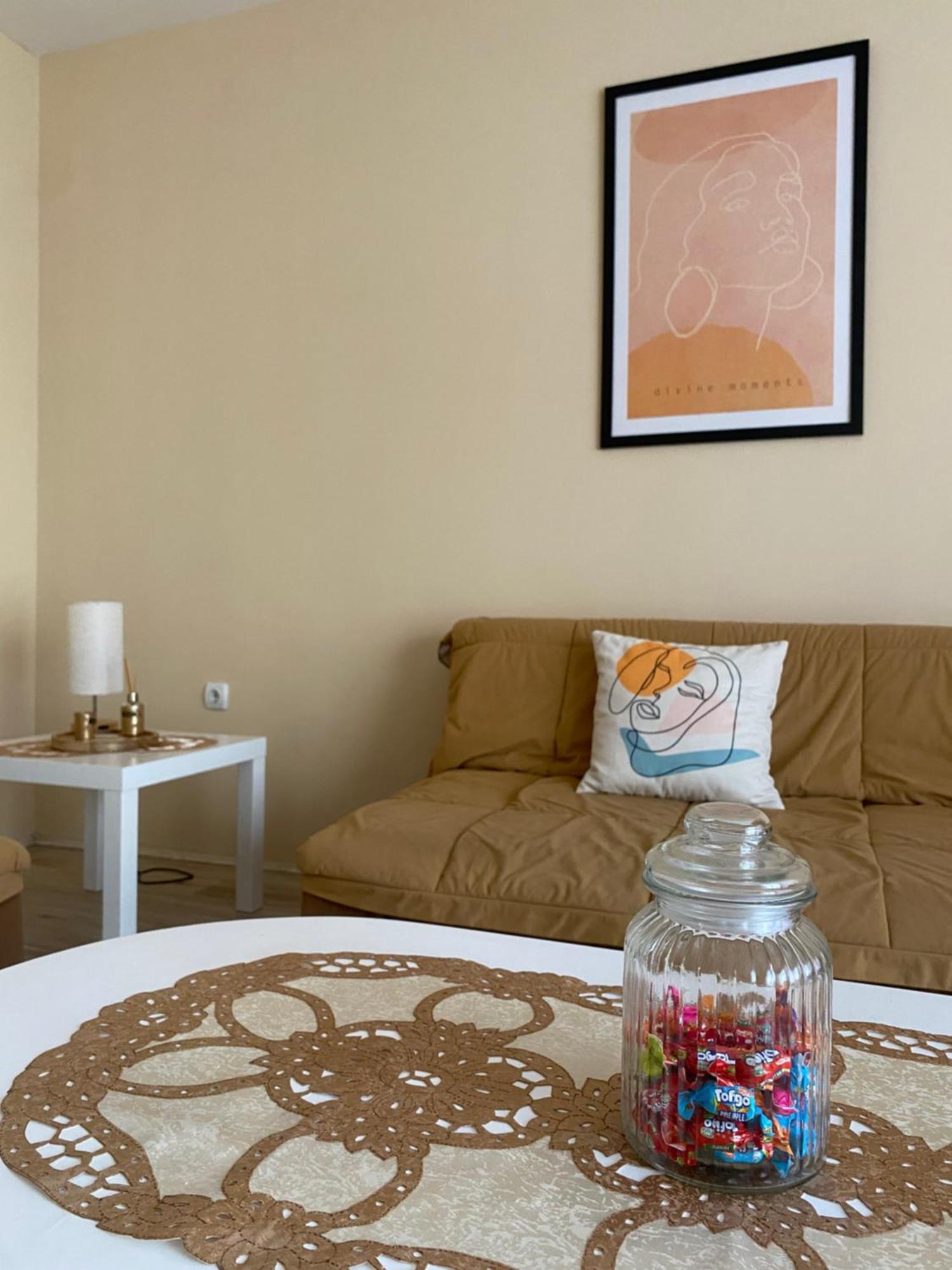 Apartmani Dora Leskovac Лесковац Екстер'єр фото